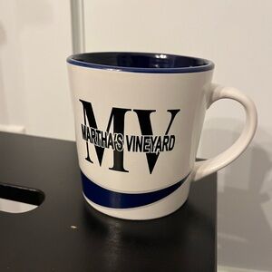 New Martha’s Vineyard Cape Cod Big 16 Ounce white blue mug coffee tea soup cup